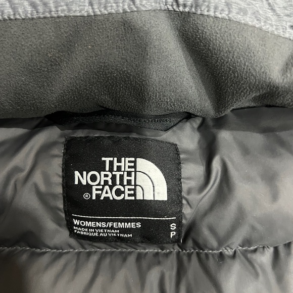 North Face Women’s Insulated/Puffer/Down Long Knee Length Coat - Picture 8 of 11